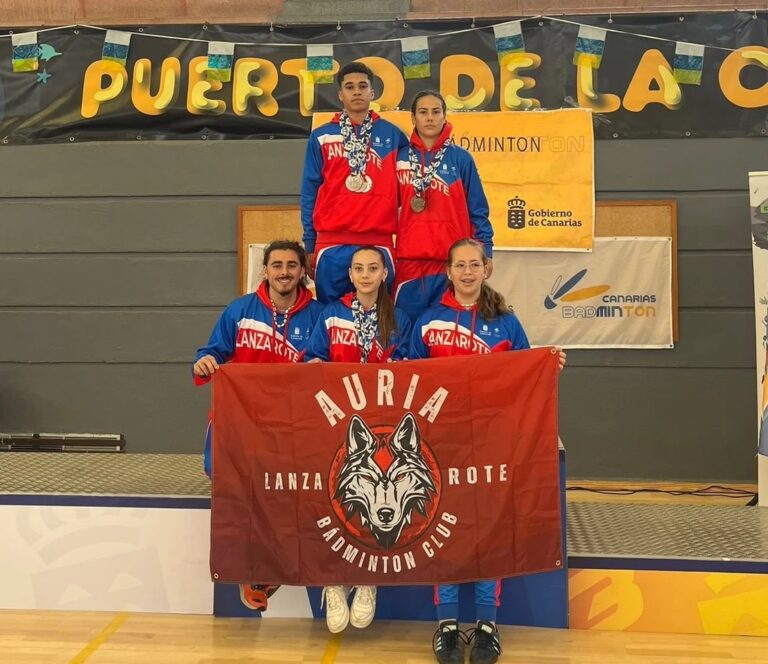 Auria Bádminton Club se trae cuatro medallas del Cto de Canarias