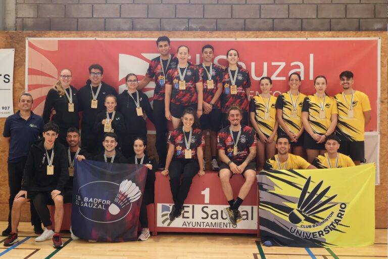 El Auria Bádminton Club logra la clasificación para la fase de ascenso