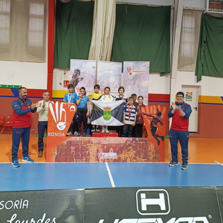 Bádminton auria se trae dos bronces del Andalucía TTR Ronda