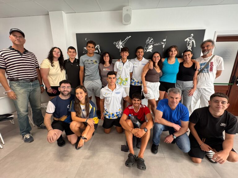 El curso de Árbitro de Pista Nivel 1 de Bádminton se completa con éxito