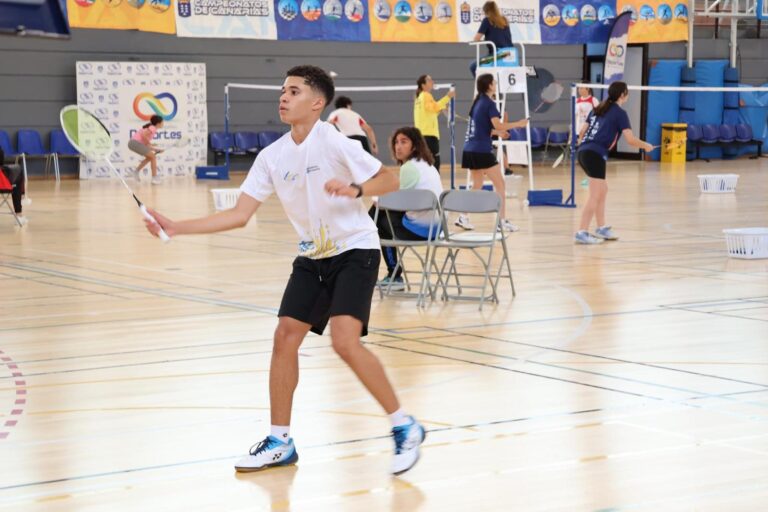 Adrián Carabali disputa en Huelva el último Máster del año de bádminton