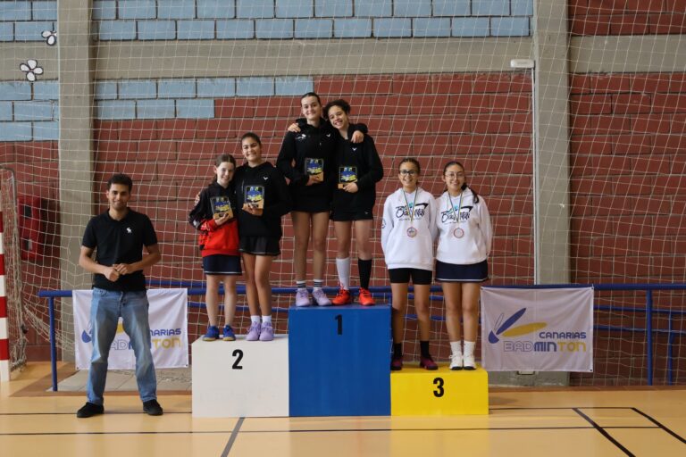 El Auria Bádminton Club logra dos platas en el Campeonato de Canarias Sub15 y Sub17