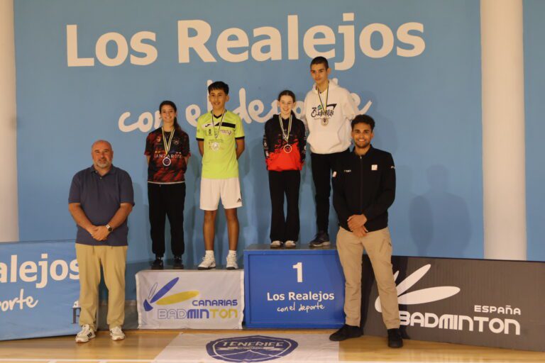 El Auria Bádminton Club se trae dos medallas del Máster N1-N4 Los Realejos