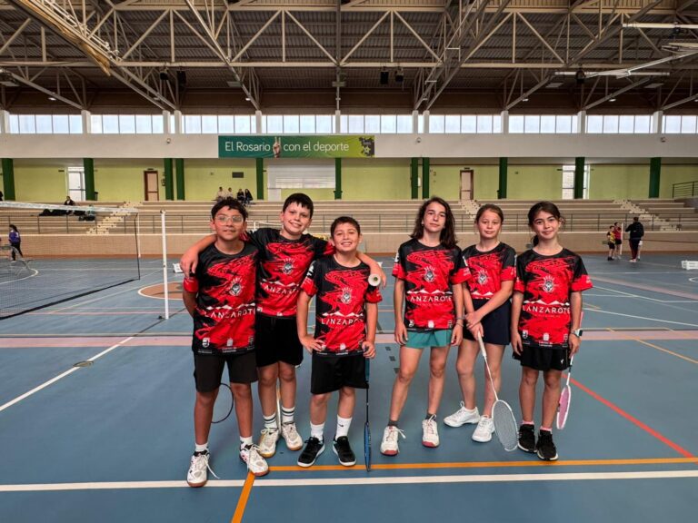 Auria Bádminton Club participa en el estreno de la Liga Promesas de Canarias Sub13