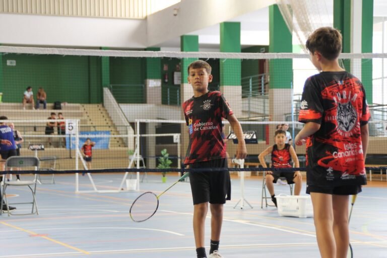 El Auria Bádminton Club conquista once medallas en el TOP TTR El Rosario