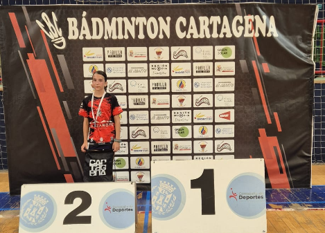 Vera García conquista la medalla de plata en el Máster Sub13 de Cartagena