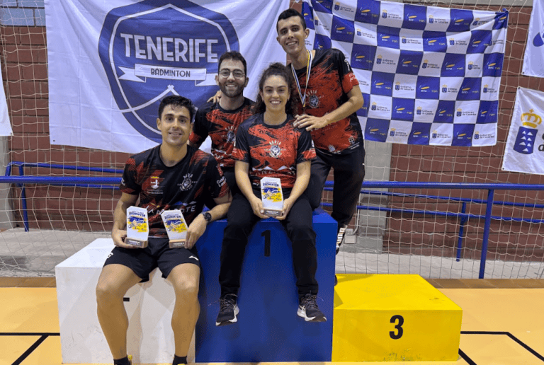 Dos platas y un bronce para el Auria Bádminton Club en el Campeonato de Canarias Absoluto