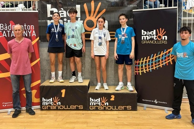 El Auria Bádminton Club se trae cinco medallas del Máster N5 Granollers